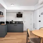Limehome Calle Postigo Bajo דירה אוביידו