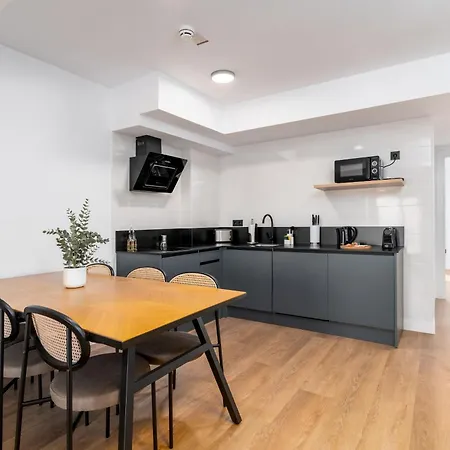 Apartment Limehome Calle Postigo Bajo