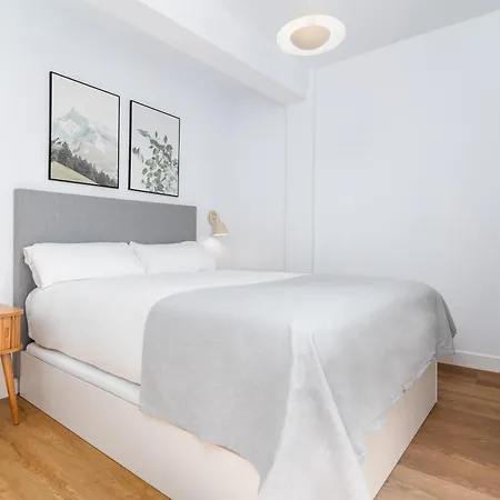Limehome Calle Postigo Bajo アパートホテル 4*