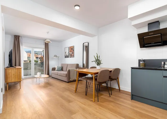 Limehome Calle Postigo Bajo *