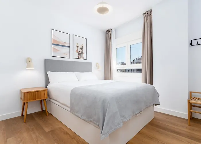 Limehome Calle Postigo Bajo *