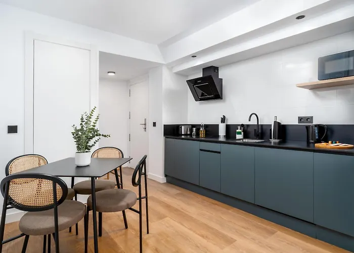 Limehome Calle Postigo Bajo